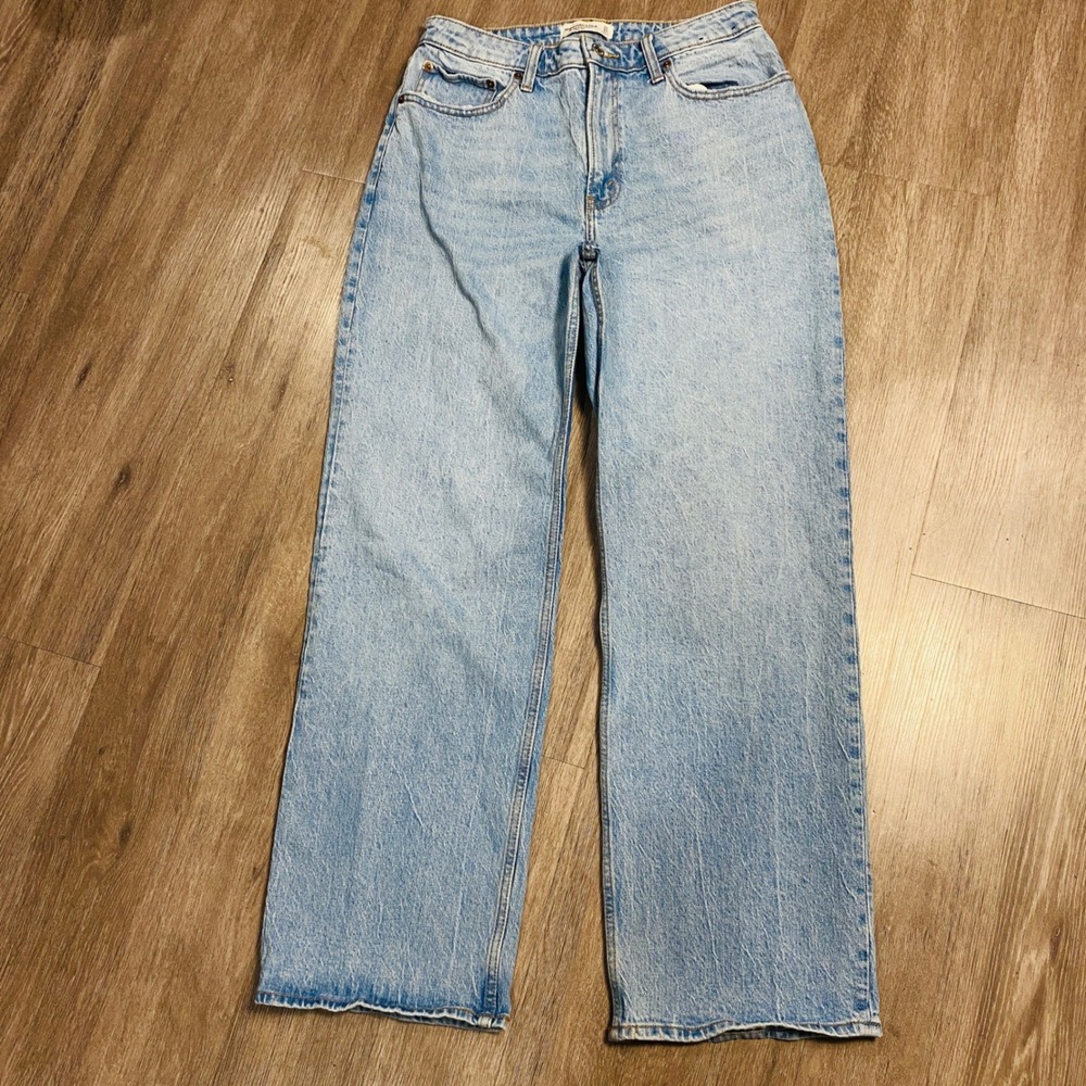 Abercrombie & Fitch Curve Love The 90s Relaxed Jean High Rise Light Wash 31 12 - Picture 2 of 7
